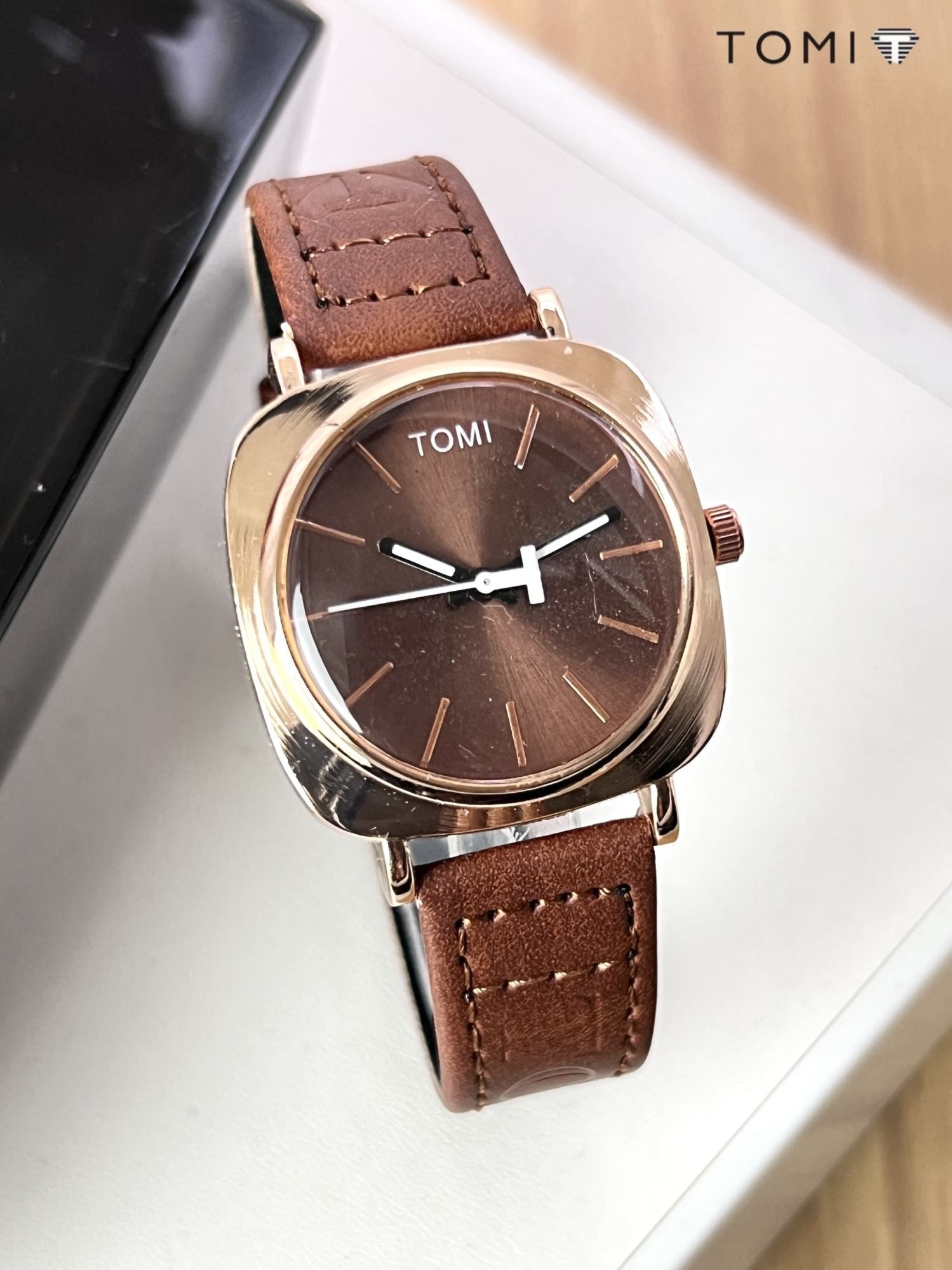 TOMI Original Leather Strap Watch for Men – Elegant, Waterproof & Gift-Box Edition