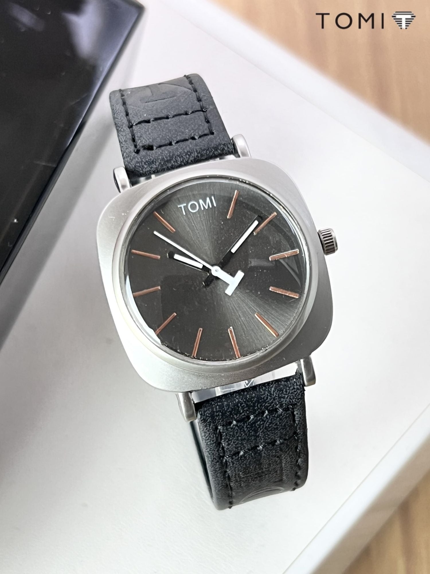 TOMI Original Leather Strap Watch for Men – Elegant, Waterproof & Gift-Box Edition
