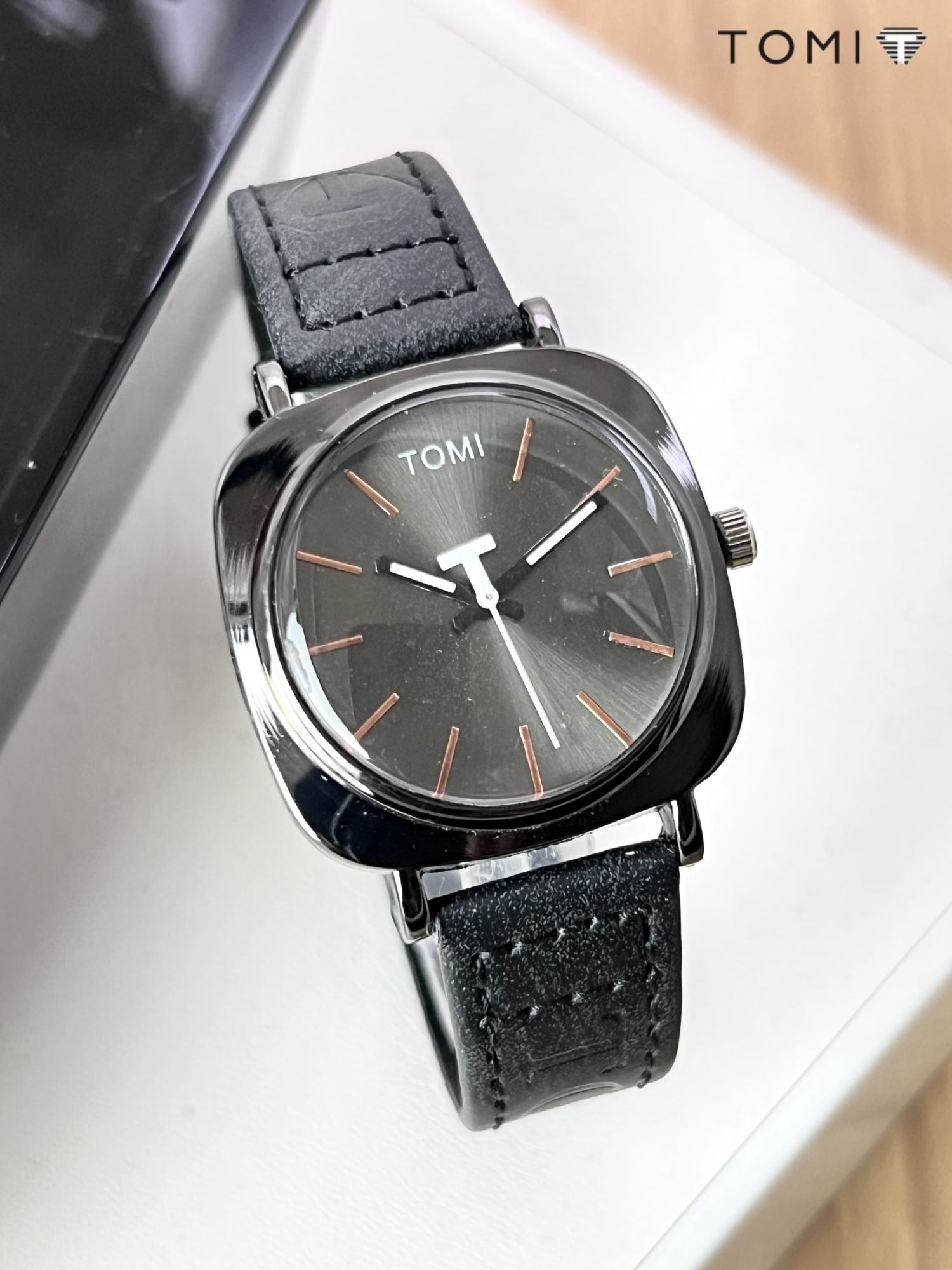 TOMI Original Leather Strap Watch for Men – Elegant, Waterproof & Gift-Box Edition