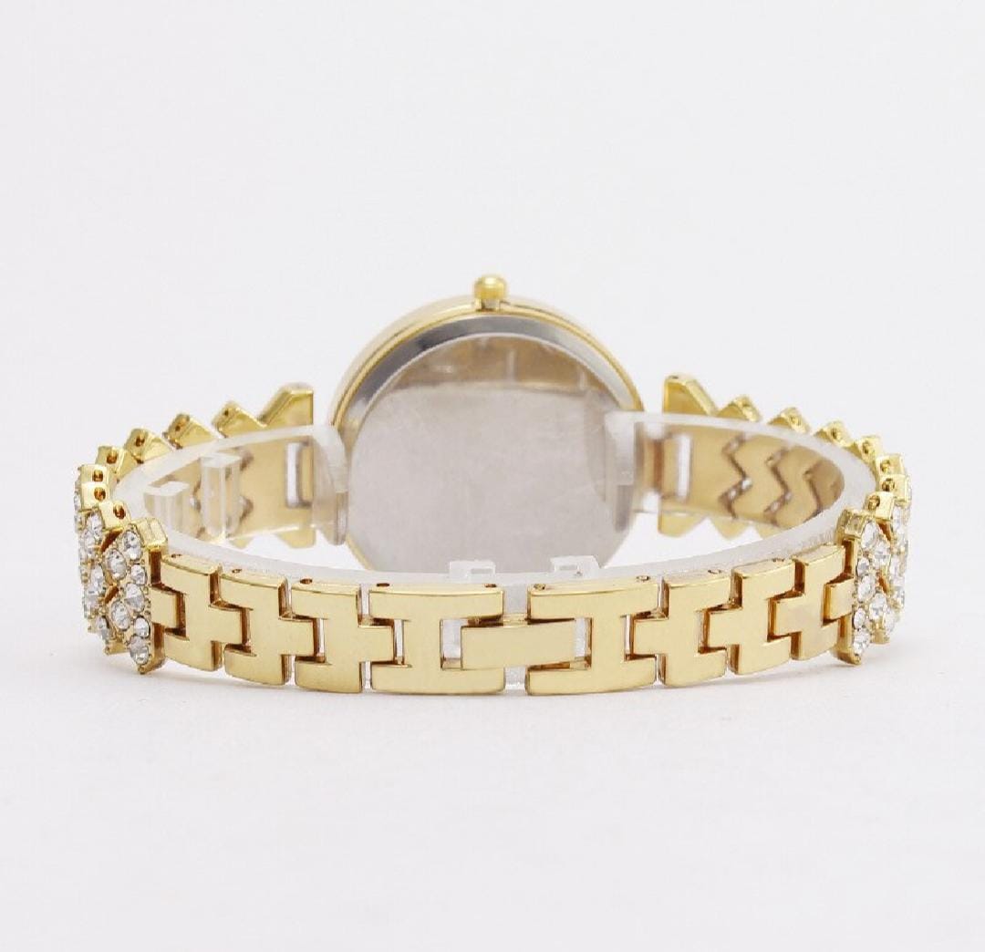 Women’s Diamond Fashion Watch – Luxury Quartz Design for Everyday Elegance